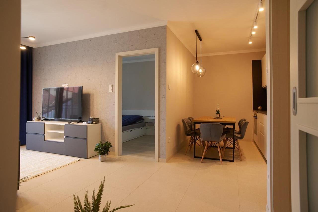 Apartamento Sunlight Grey - Szeged Exterior foto